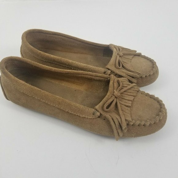 Minnetonka Kilty Fringe Moccasins Slip On Shoes - Picture 2 of 7